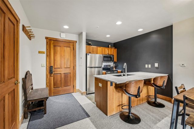 Condo in Red Hawk Lodge Condo, Keystone, CO — photo 4 (MLS S1069078)