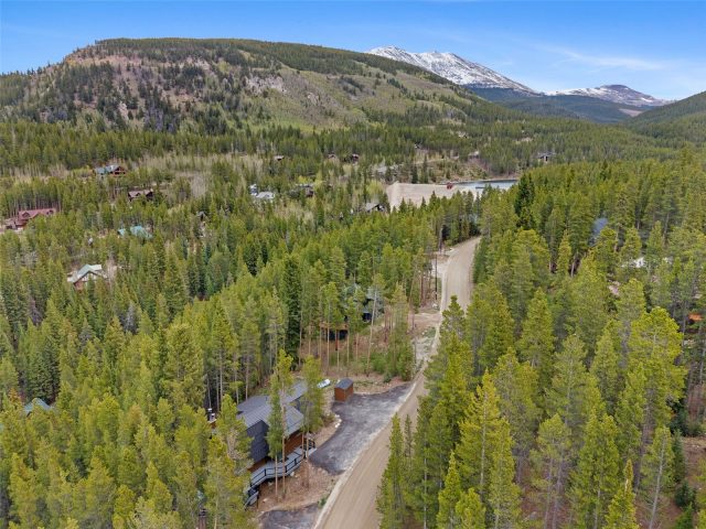 127 Lakeshore Loop photo 42