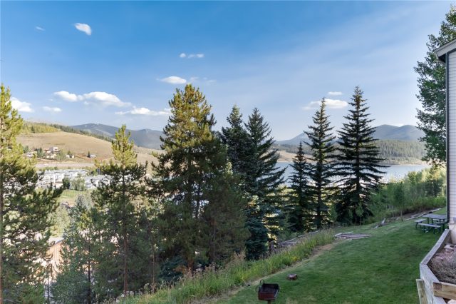 370 E La Bonte Street E photo 12