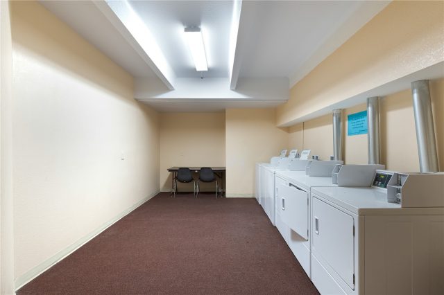 370 E La Bonte Street E photo 25