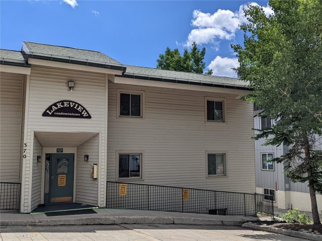 370 E La Bonte Street E photo 30