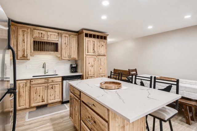 Townhome in Buffalo Ridge Condo, Silverthorne, CO — photo 5 (MLS S1069090)