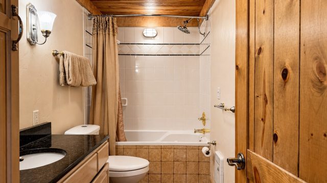 203 Lone Hand Way photo 18