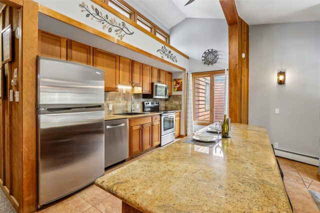 1080 Ski Hill Road 9 photo 8