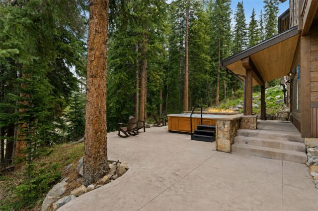 861 High Point Drive photo 43