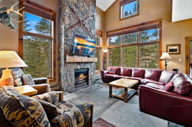 Condo in Seasons At Keystone Condo, Keystone — photo 2 Condo in Seasons At Keystone Condo, Keystone, CO — photo 2 (MLS S1069120)