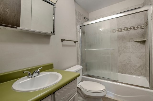 27 Peaks View Court 123 photo 26