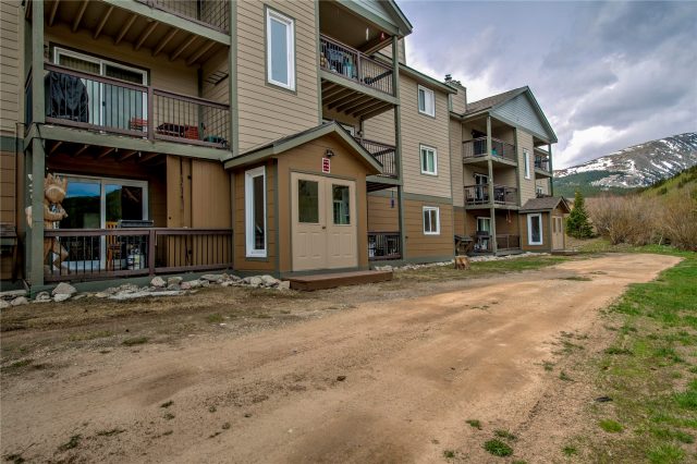 27 Peaks View Court 123 photo 29