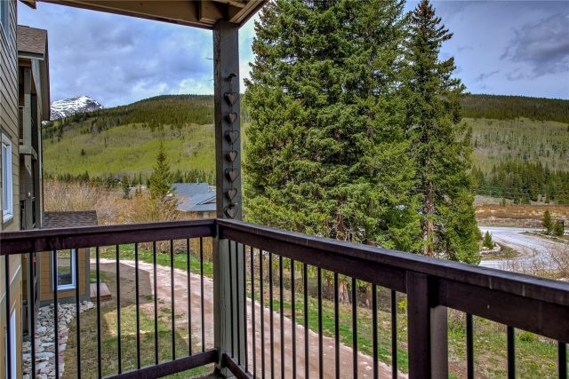 27 Peaks View Court 123 photo 32
