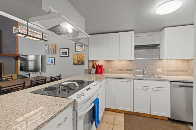 Condo in West Lake Lodge Condo, Copper Mountain, CO — photo 6 (MLS S1069128)