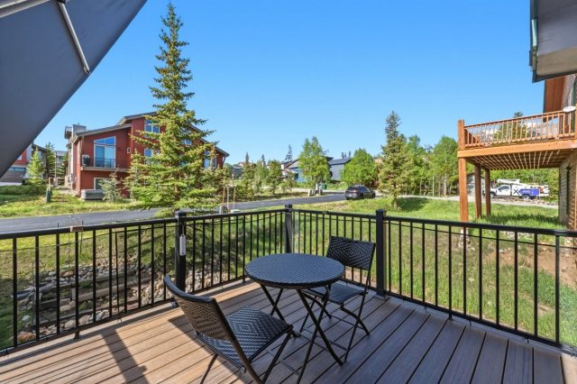 2010 Silverheels Drive photo 30