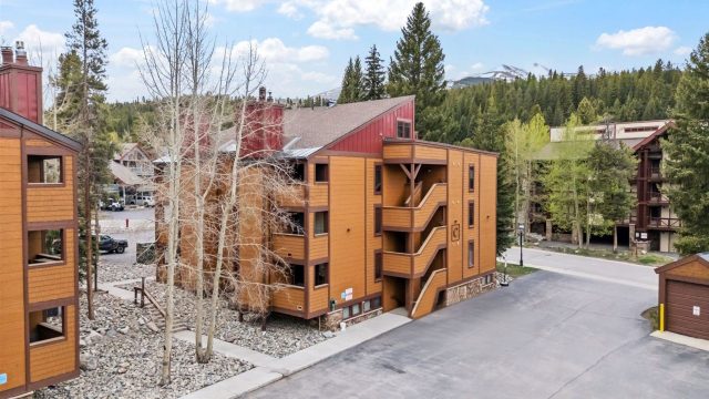 Condo in Mother Lode Condo, Breckenridge — photo 2 Condo in Mother Lode Condo, Breckenridge, CO — photo 2 (MLS S1069147)