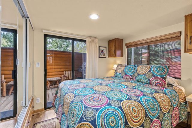 85 Revett Drive 38 photo 22