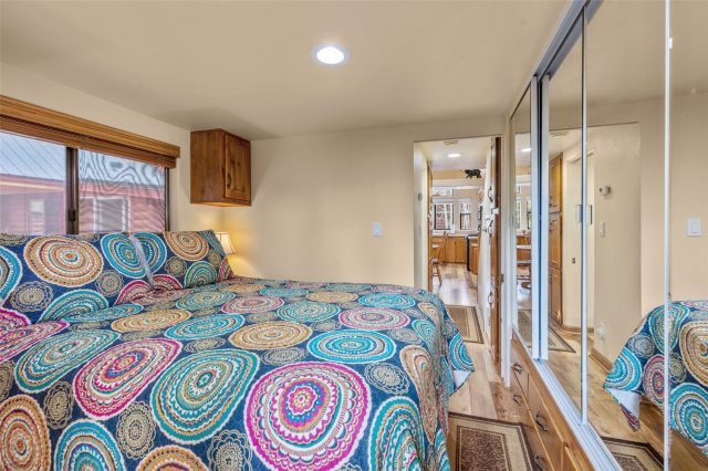 85 Revett Drive 38 photo 23