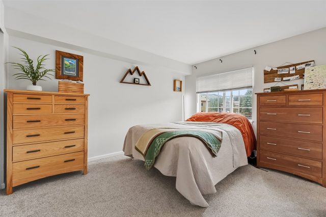 283 Pelican Circle 1706 photo 16