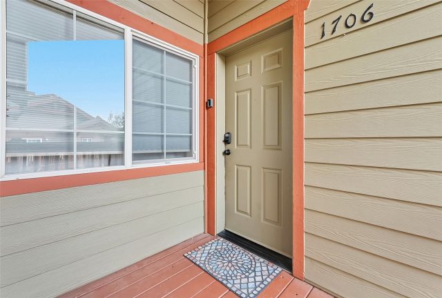 283 Pelican Circle 1706 photo 24