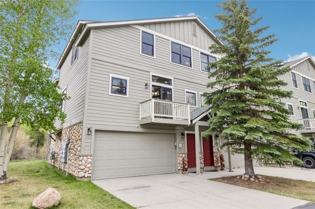 Townhome in Blue River Run Townhomes, Silverthorne — photo 3 Townhome in Blue River Run Townhomes, Silverthorne, CO — photo 3 (MLS S1069153)