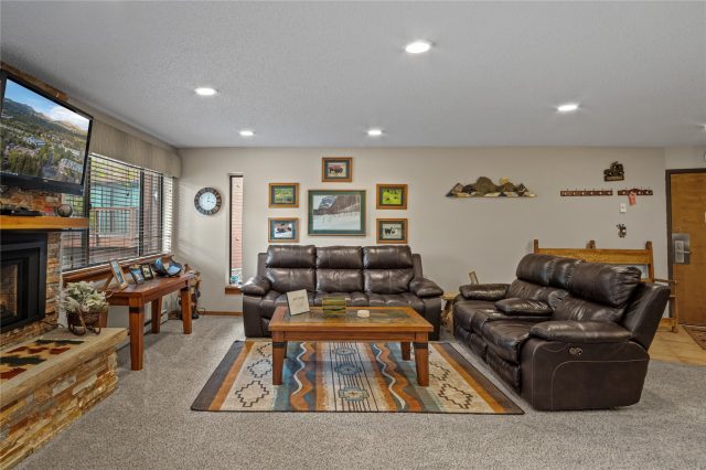 Condo in Pine Ridge Condo, Breckenridge — photo 5 Condo in Pine Ridge Condo, Breckenridge, CO — photo 5 (MLS S1069154)