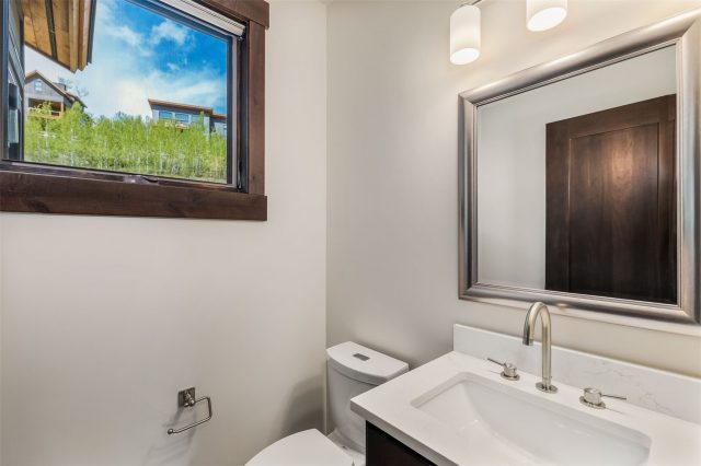 15 W Baron Way photo 12
