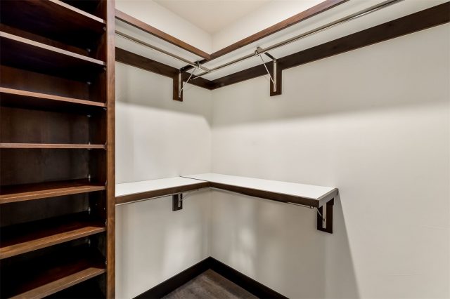 15 W Baron Way photo 18