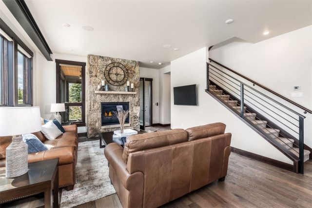 15 W Baron Way photo 46