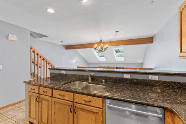 243 Kestrel Lane - photo 10