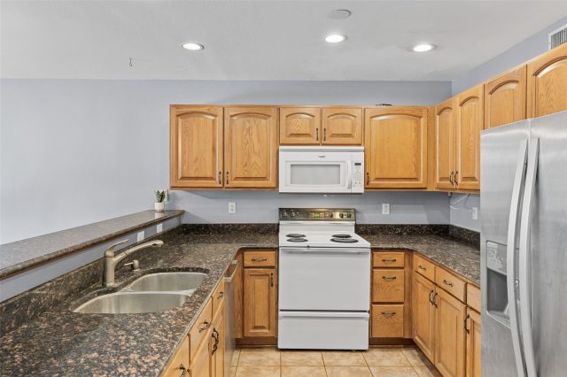 243 Kestrel Lane - photo 8