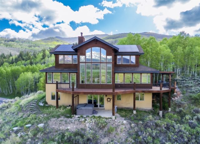 Home in Hamilton Creek Sub, Silverthorne — photo 2 Home in Hamilton Creek Sub, Silverthorne, CO — photo 2 (MLS S1069174)
