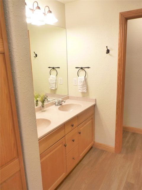 22714 Us Highway 6 5945 photo 12