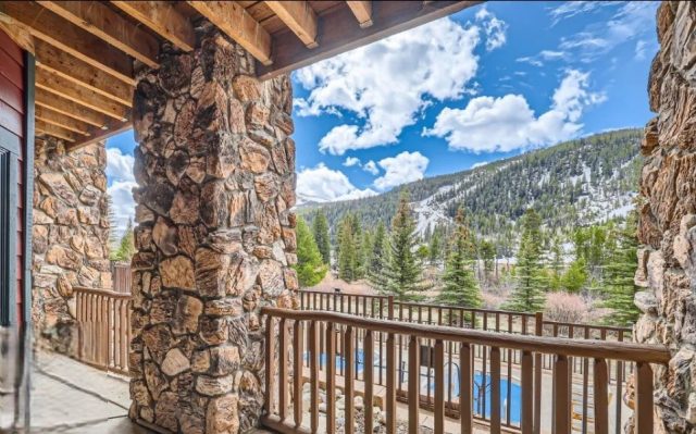 Condo in Hidden River Lodge Condo, Keystone — photo 1 Condo in Hidden River Lodge Condo, Keystone, CO — photo 1 (MLS S1069179)