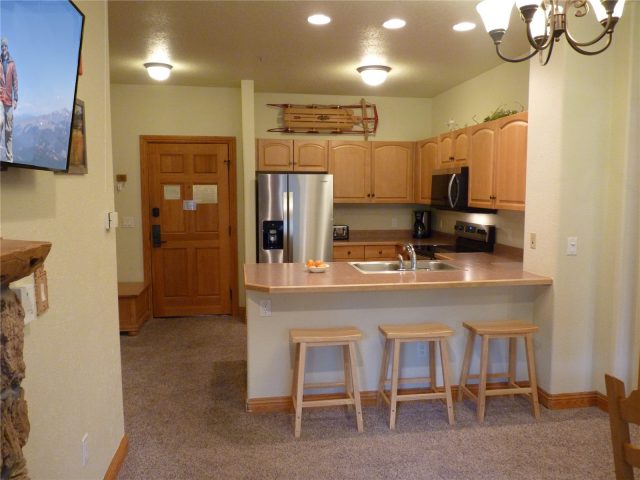 Condo in Hidden River Lodge Condo, Keystone, CO — photo 6 (MLS S1069179)