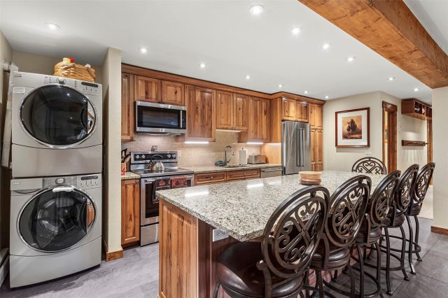 1085 Ski Hill Road 61 photo 11
