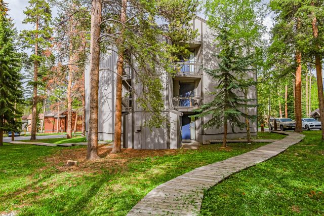 1085 Ski Hill Road 61 photo 32