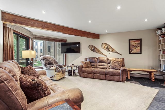 1085 Ski Hill Road 61 photo 8