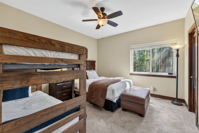 56 Burntwood Lane photo 20