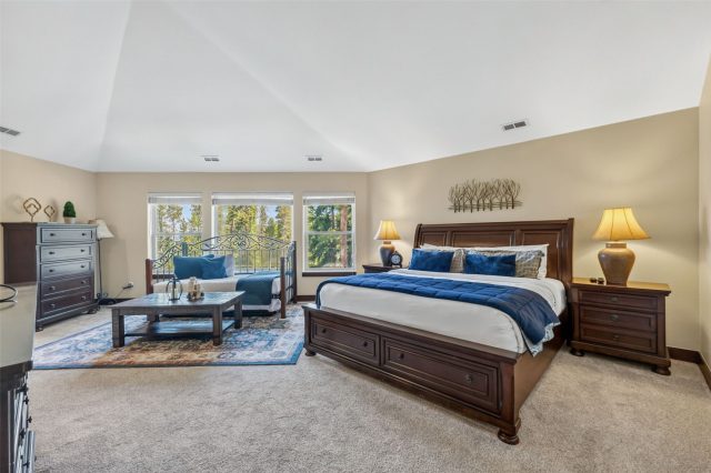 56 Burntwood Lane photo 23