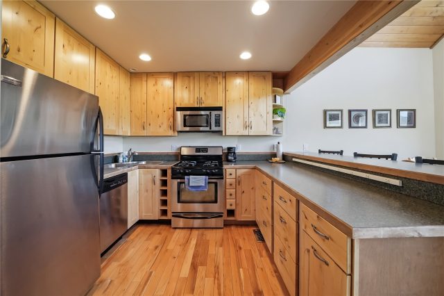 419 D Road photo 11
