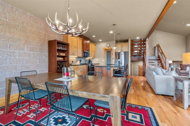 17 Laredo Drive 17 photo 14