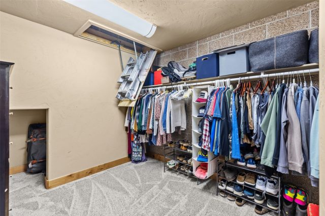 17 Laredo Drive 17 photo 23