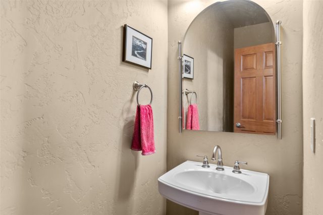 17 Laredo Drive 17 photo 31