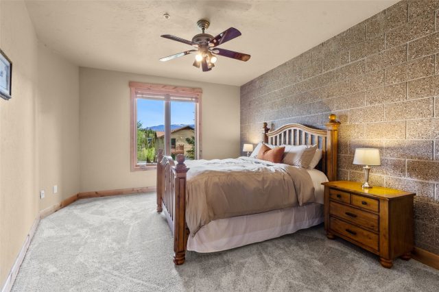 17 Laredo Drive 17 photo 40