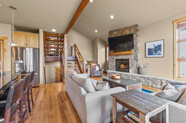 Townhome in Laredo Lofts Townhomes, Silverthorne — photo 5 Townhome in Laredo Lofts Townhomes, Silverthorne, CO — photo 5 (MLS S1069194)