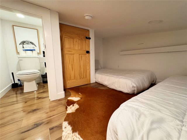 85 Revett Drive 44 photo 19