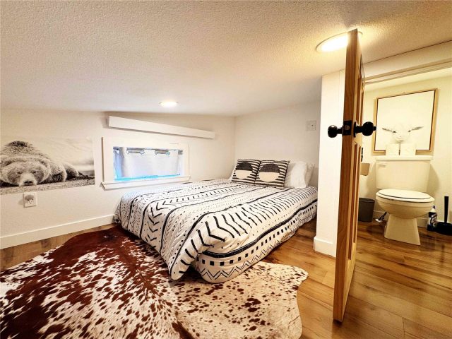 85 Revett Drive 44 photo 21