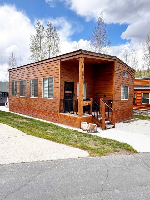 Mobile Home in Tiger Run Resort Park Sub, Breckenridge — photo 2 Mobile Home in Tiger Run Resort Park Sub, Breckenridge, CO — photo 2 (MLS S1069195)