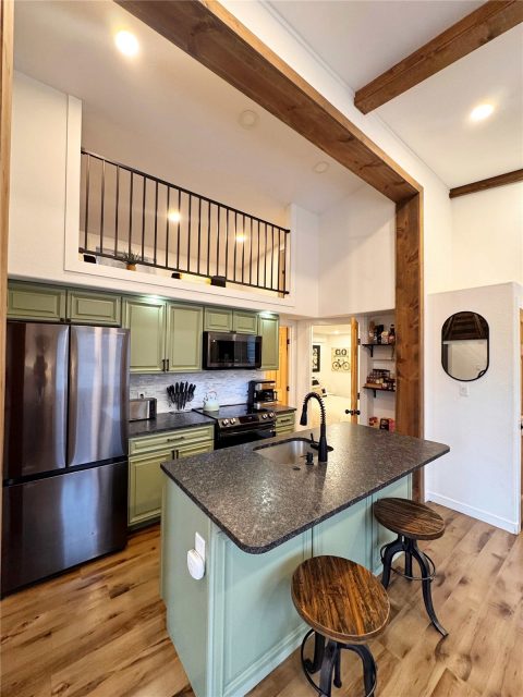 85 Revett Drive 44 photo 7
