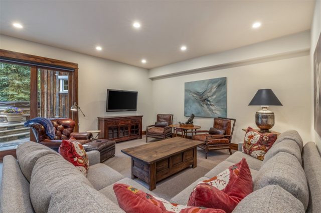 215 Royal Tiger Road photo 19