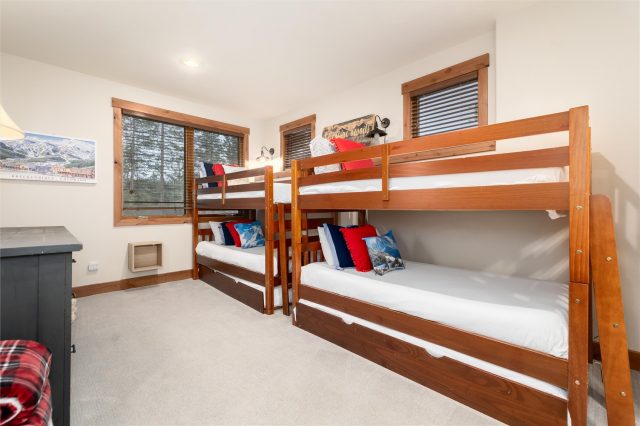 89 Snowshoe Circle photo 35
