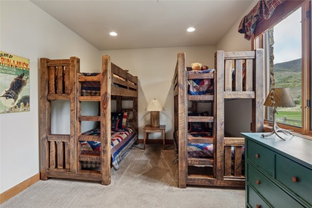 112 Talon Circle photo 44