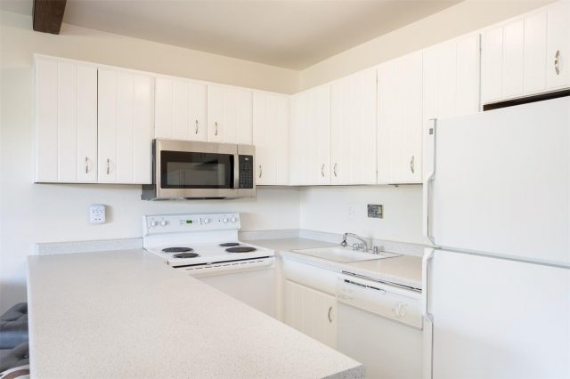 130 Evergreen Road 301 photo 9